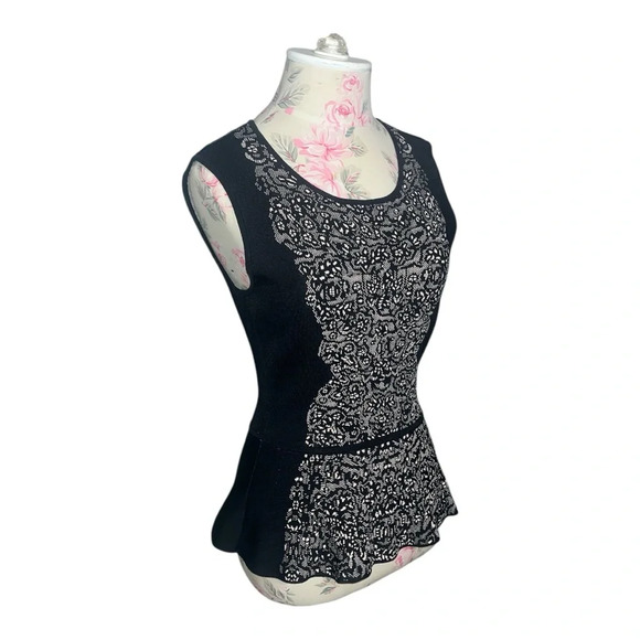 BCBGMAXAZRIA alonya peplum top size M Perfect Condition - Picture 3 of 8